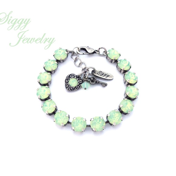 Swarovski® Crystal Mint Chrysolite Opal Bracelet - Picture 5 of 9